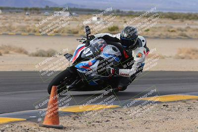 media/Dec-17-2022-SoCal Trackdays (Sat) [[224abd9271]]/Turn 9 Inside (1pm)/